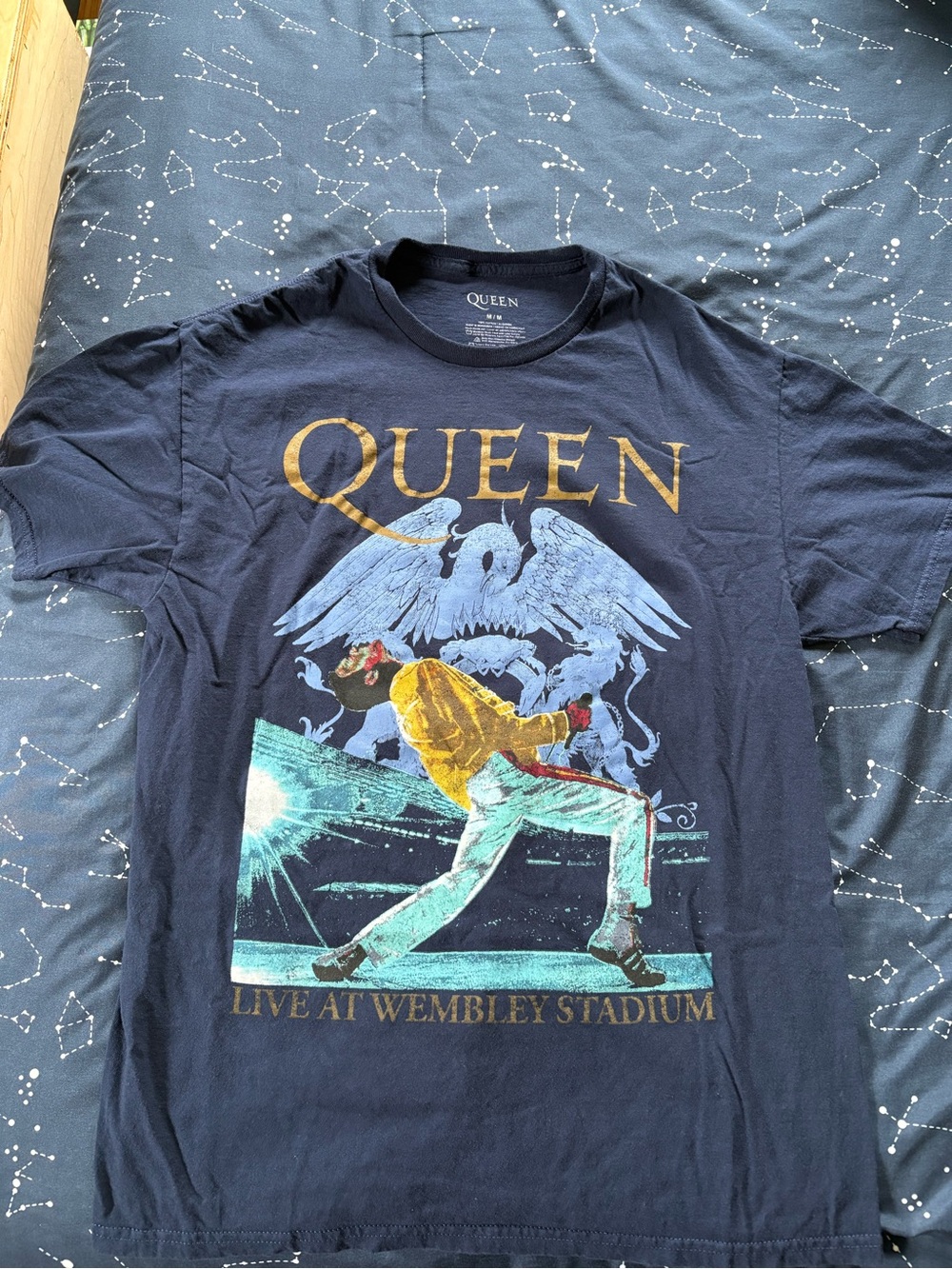 NEW LISTING ✨ Queen T-Shirt